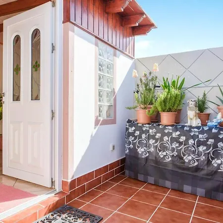 Сasa de vacaciones Charming House In With Mountain View And Terrace *